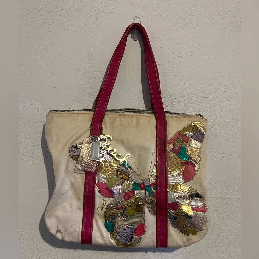 Coach Poppy Glam Sequin Patchwork
Butterfly Tote Bag